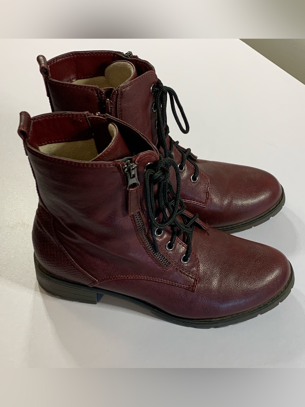 TAXI Avery Burgundy Lace Up Combat Ankle Boots Fleece Lined Size 39
